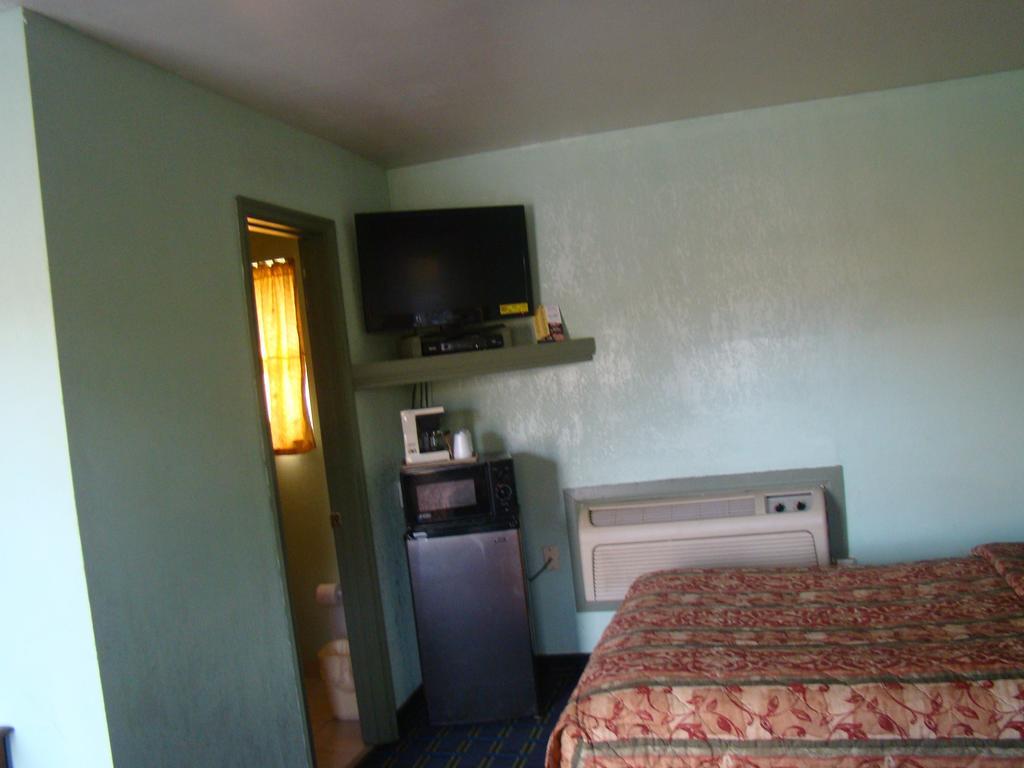 Budget Inn Mount Airy Eksteriør bilde
